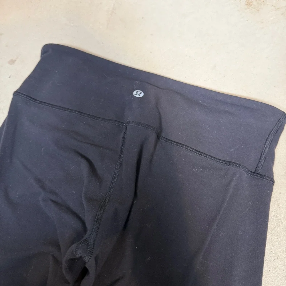 Lululemon Wunder Under Crop Leggings Black Size 6 Yoga Pants Capris high waist